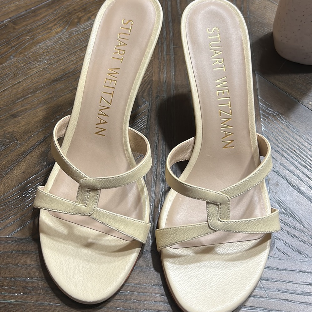 NWOB STUART WEITZMAN SANDALS